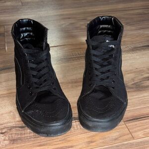 Black High-Top Men's Shoes